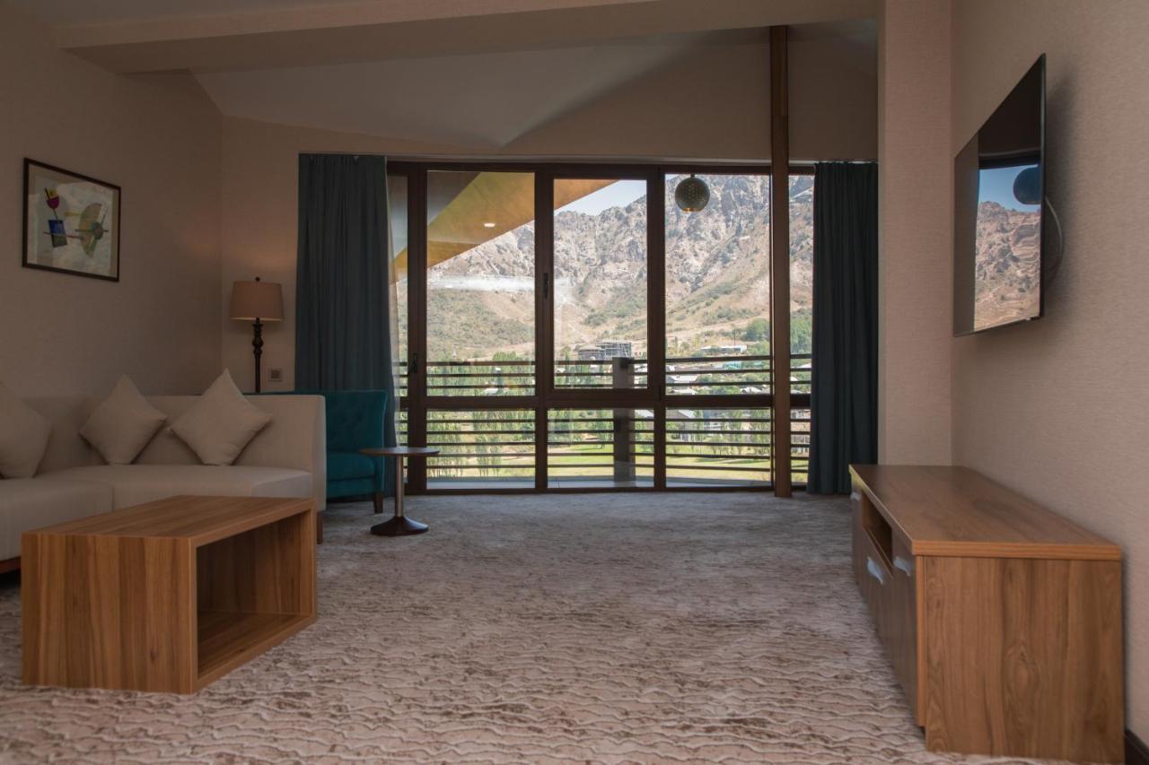 Archazor Mountain Resort Chimgan Bagian luar foto